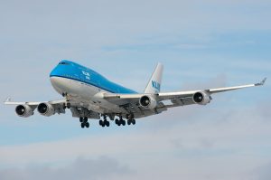 KLM Boeing 747-400 Hongkong (wikimedia)